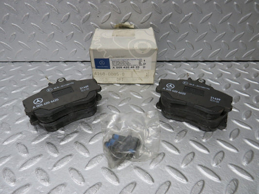38203 Mercedes-Benz W202 Genuine Front Brake Pads New 0054204620