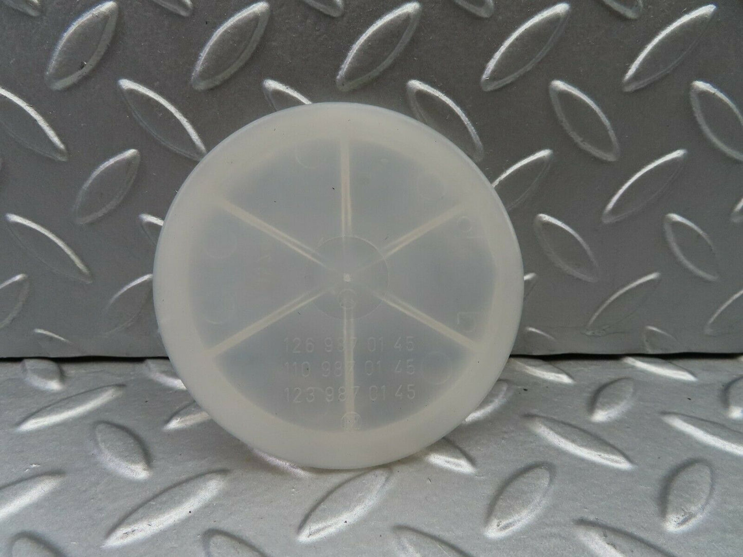 6634 Mercedes-Benz S124 E220 Wagon Lid Cover 1239870145
