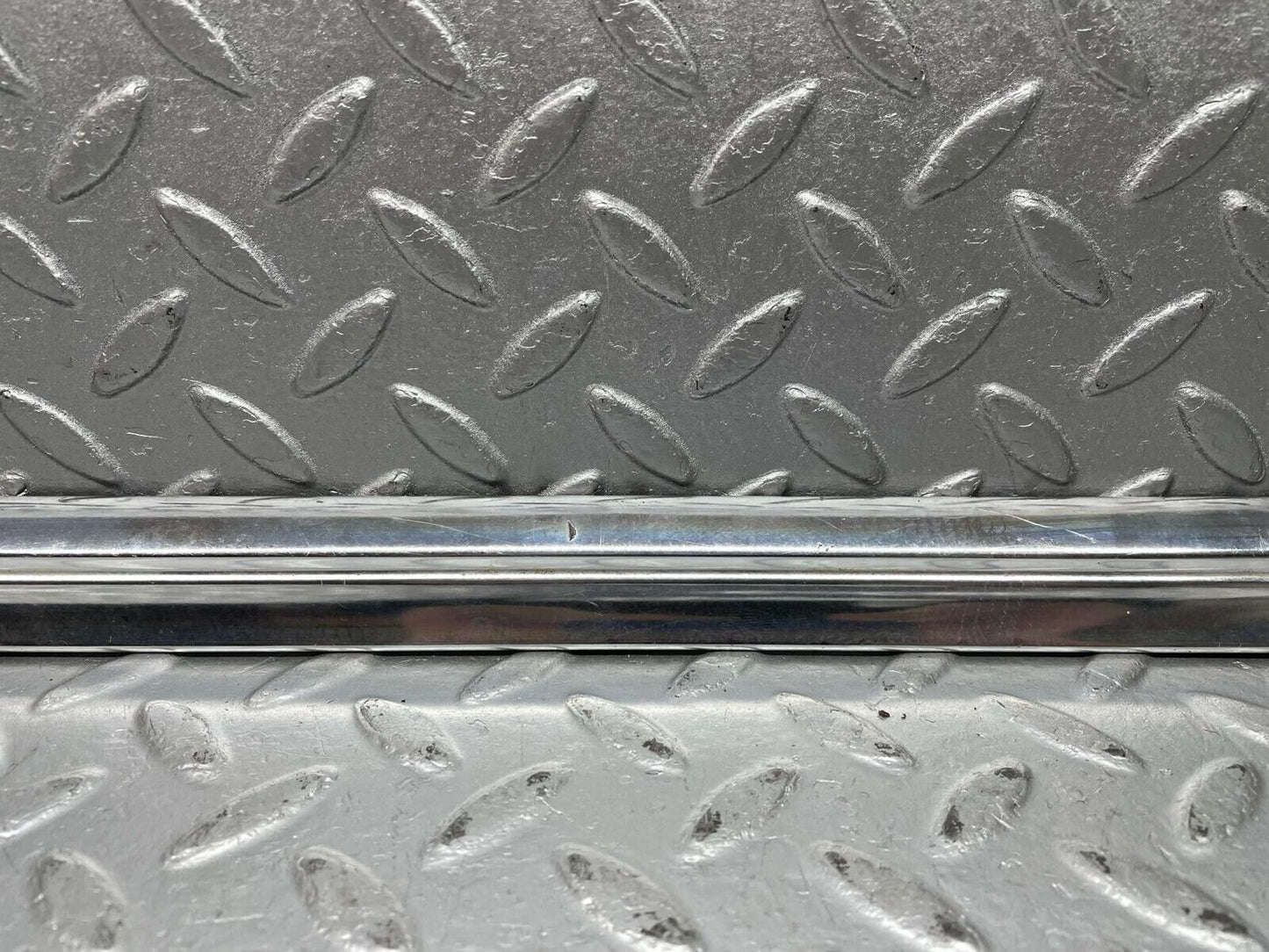 40518 Mercedes-Benz W108 Rear Right Door Window Chrome Trim
