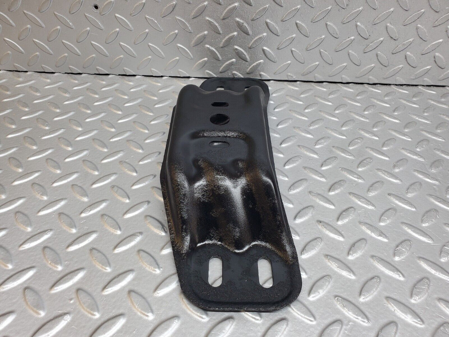 44776 Mercedes-Benz W124 220E Gearbox Mount Bracket Holder