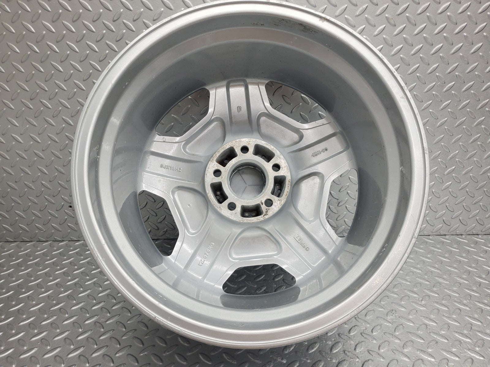 W124 Wagon alloy wheel set 8jx18 h2 et37 used OEM