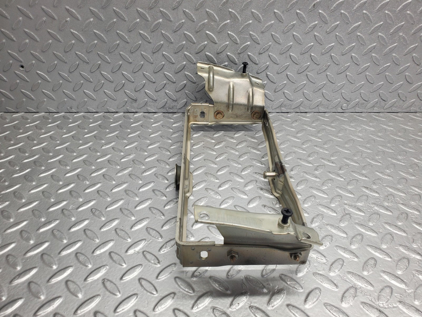 W124 Wagon dash airbag support bracket used OEM