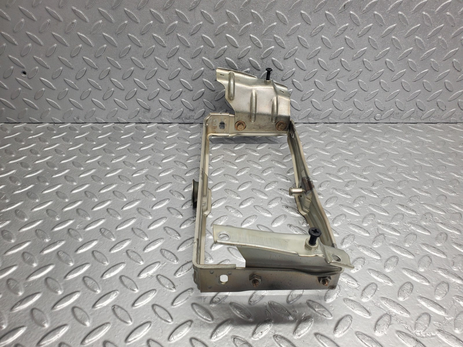 W124 Wagon dash airbag support bracket used OEM