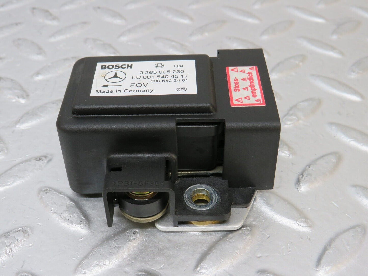 34886 Mercedes-Benz W210 320E ESP Yaw Rate Sensor Bosch 0015404517 0005422481