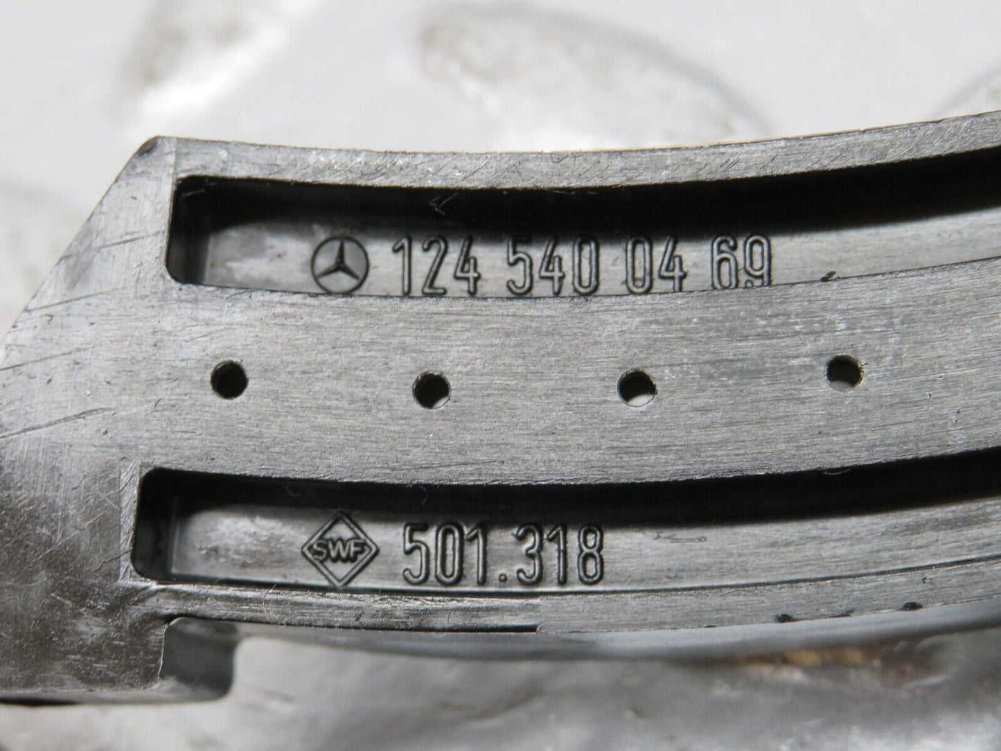 32389 Mercedes-Benz S124 300TE Wagon Tailgate Wire Connector 1245400469