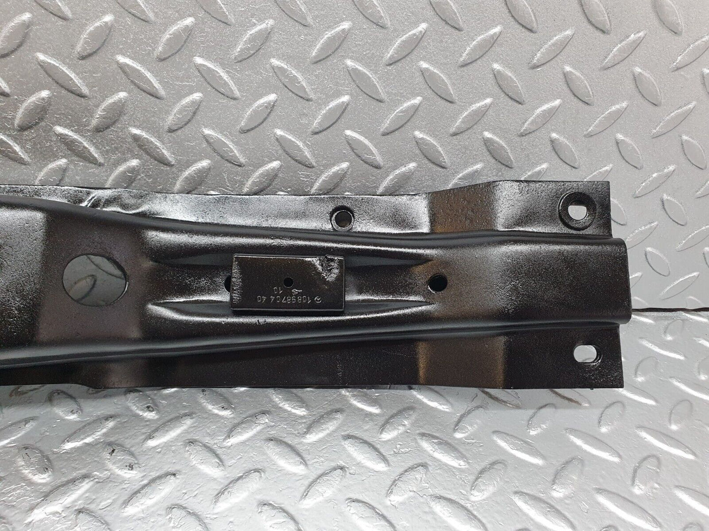 43166 Mercedes-Benz W108 280SE Gearbox Mount Bracket 1089870440 1089870740
