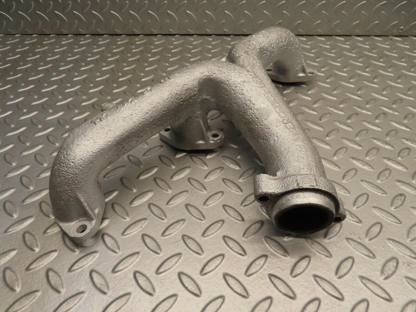 11762 Mercedes-Benz R107 450SL Exhaust Manifold Right 1171428701