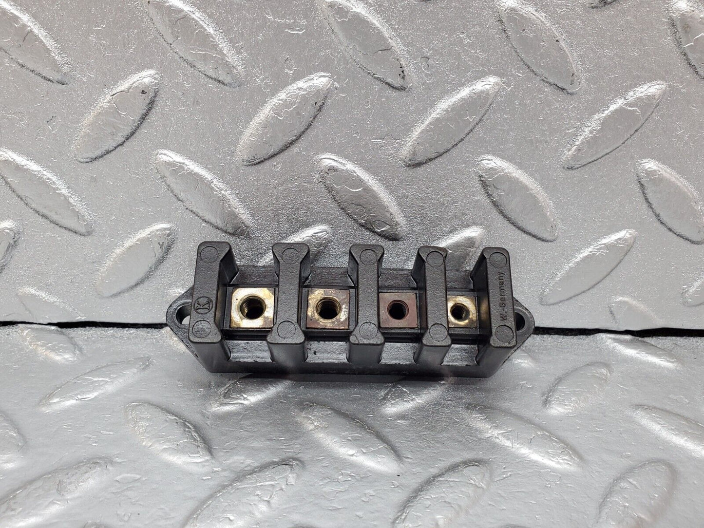 44462 Mercedes-Benz W123 280E Cable Wire Connector