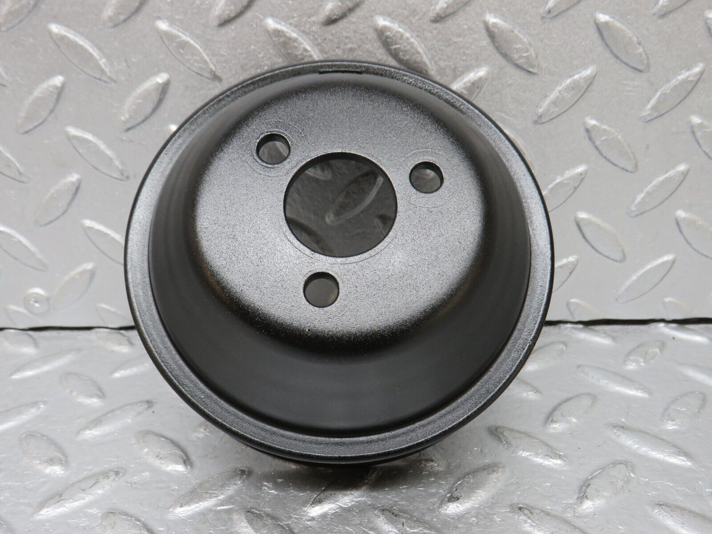 38103 Mercedes-Benz A124 320E Cabriolet Water Pump Pulley 1042300015