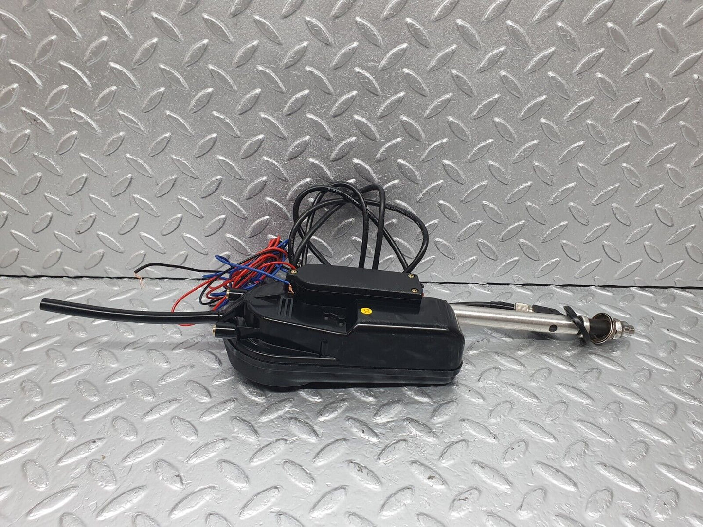 44003 Mercedes-Benz C123 230CE Coupe Electric Antenna