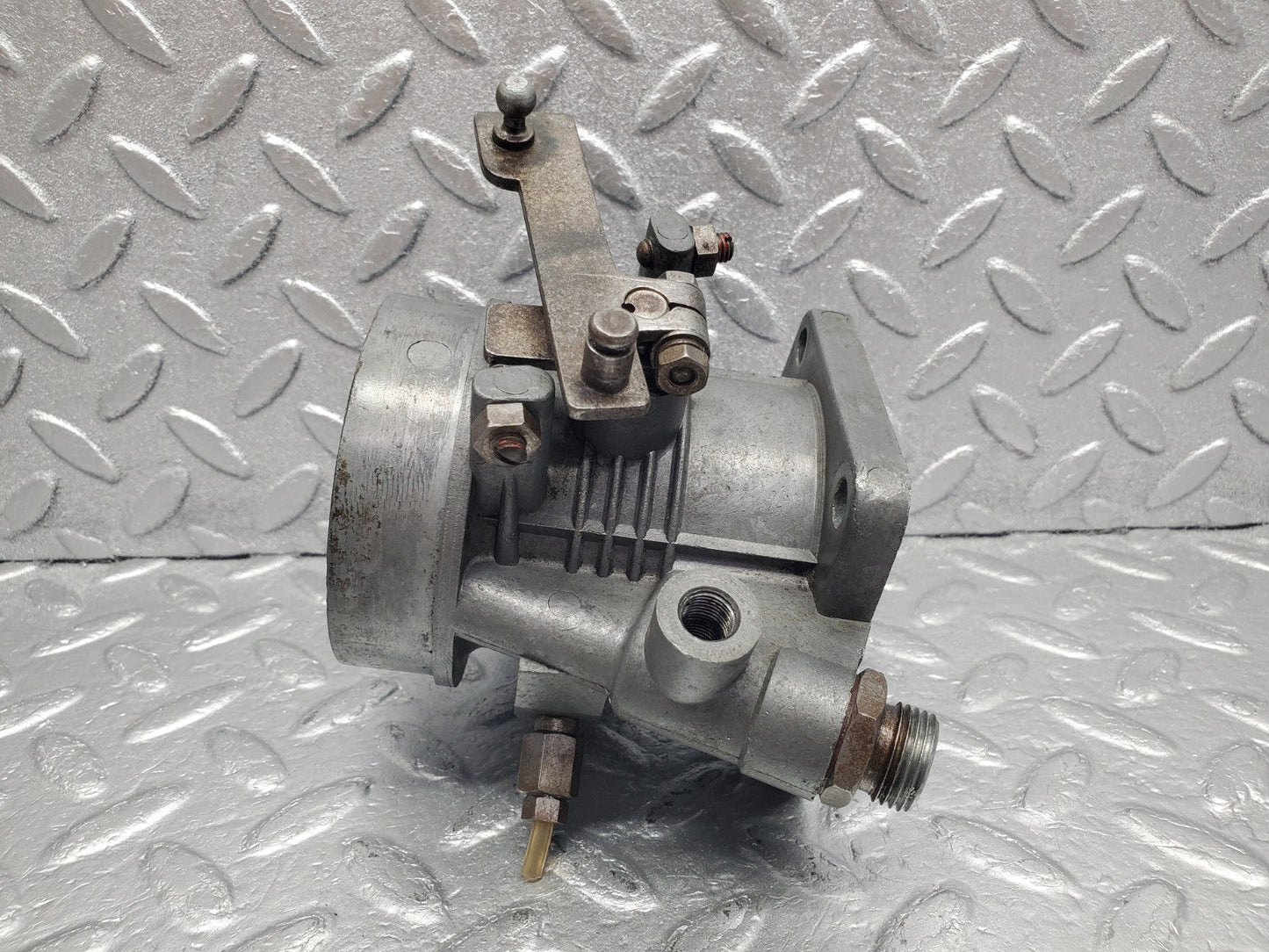 W112 throttle body valve used OEM