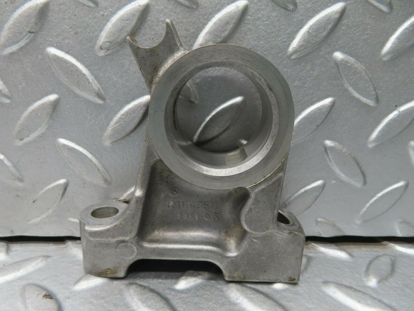 15639 Mercedes-Benz R107 450SL Camshaft Tower Bearing 1160513310