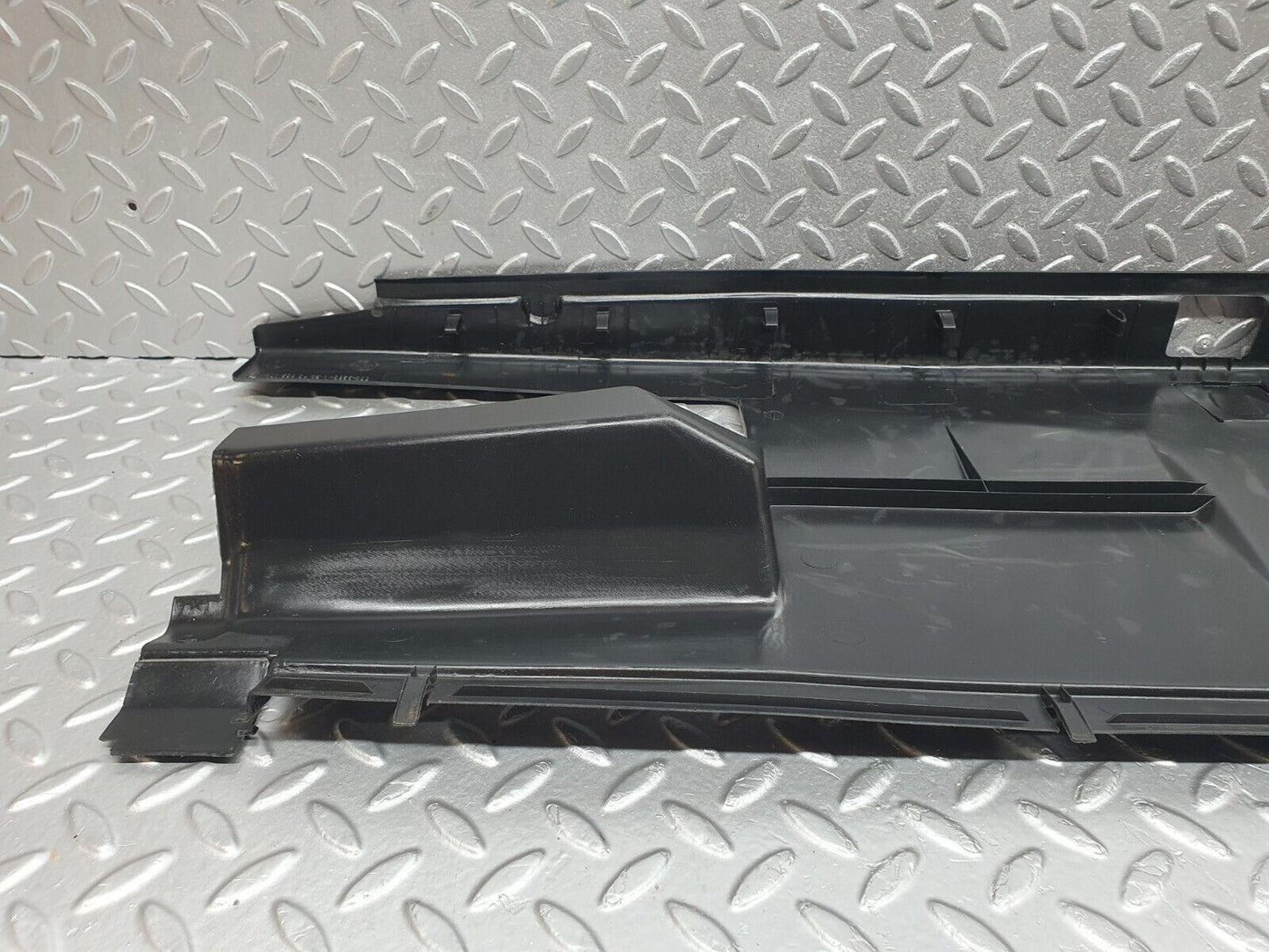 42656 Mercedes-Benz W201 190 Boot Rear Plastic Cover 2016940425