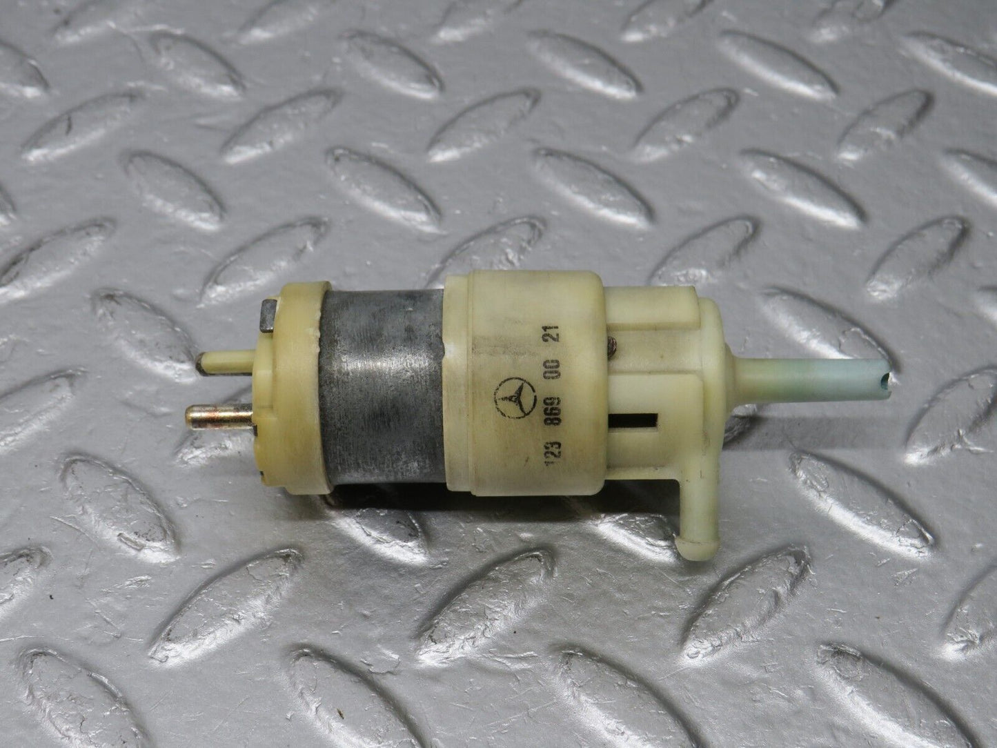 39117 Mercedes-Benz R107 500SL Coupe Windscreen Washer Pump 1238690021