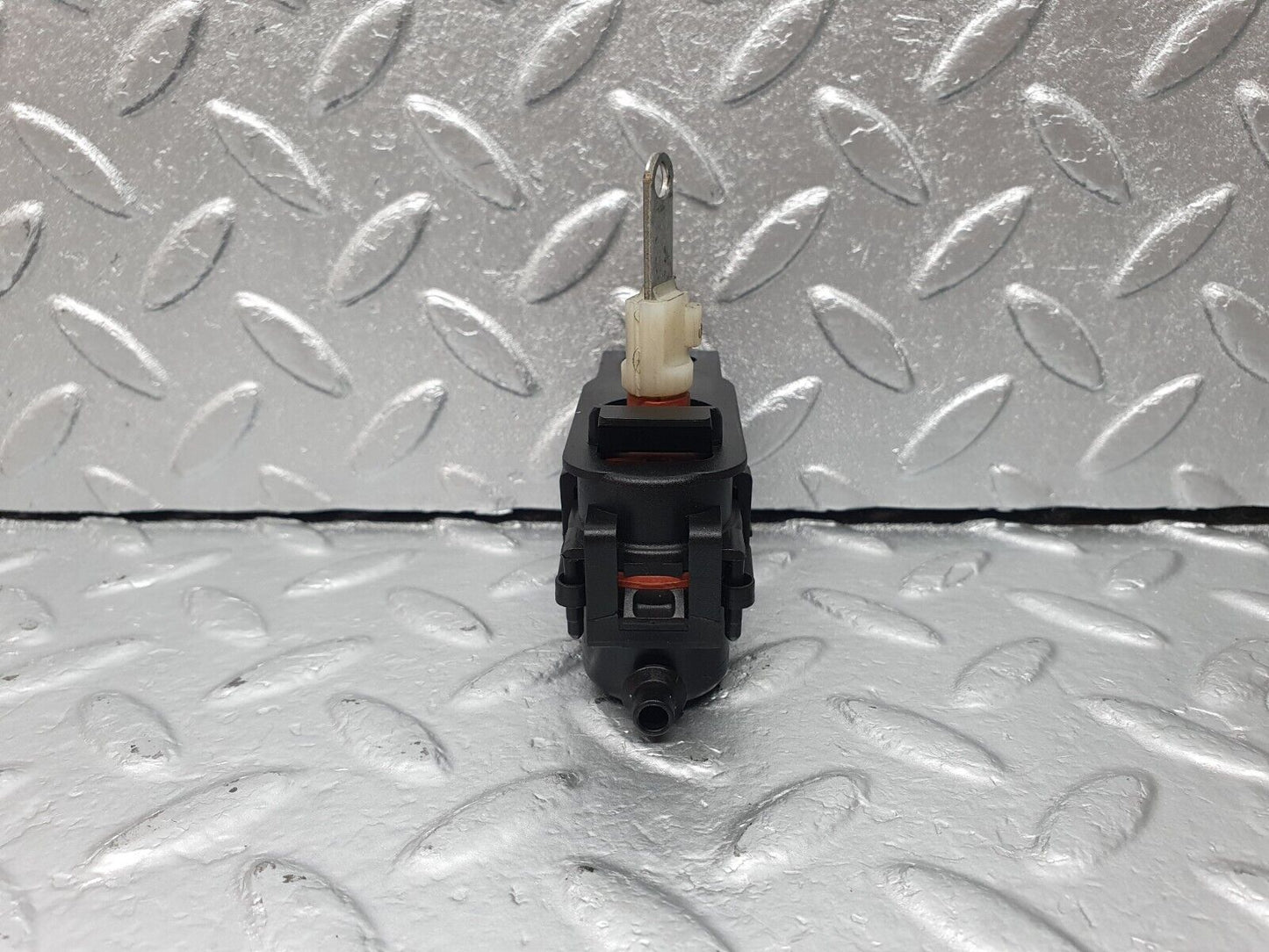 42253 Mercedes-Benz R129 320SL Coupe Heater Box Vacuum Actuator