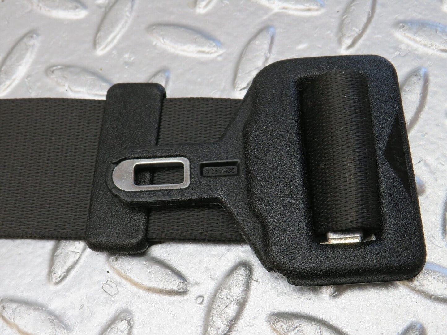 33833 Mercedes-Benz W201 190E 2.0L Rear Seat Belt Set With Buckles 1268601886