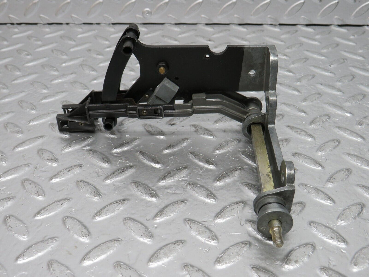 32277 Mercedes-Benz C107 350SLC Coupe Heater Control Mechanism