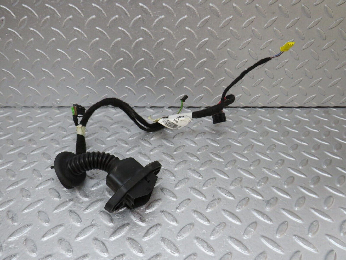35248 Mercedes-Benz W221 Rear Left Door Wire Harness 2215408508