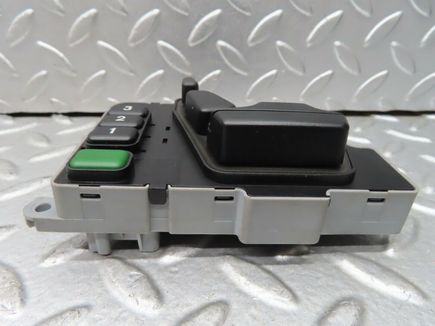 19466 Mercedes-Benz C140 CL420 Coupe Left Seat Adjustment Switch 1408200510