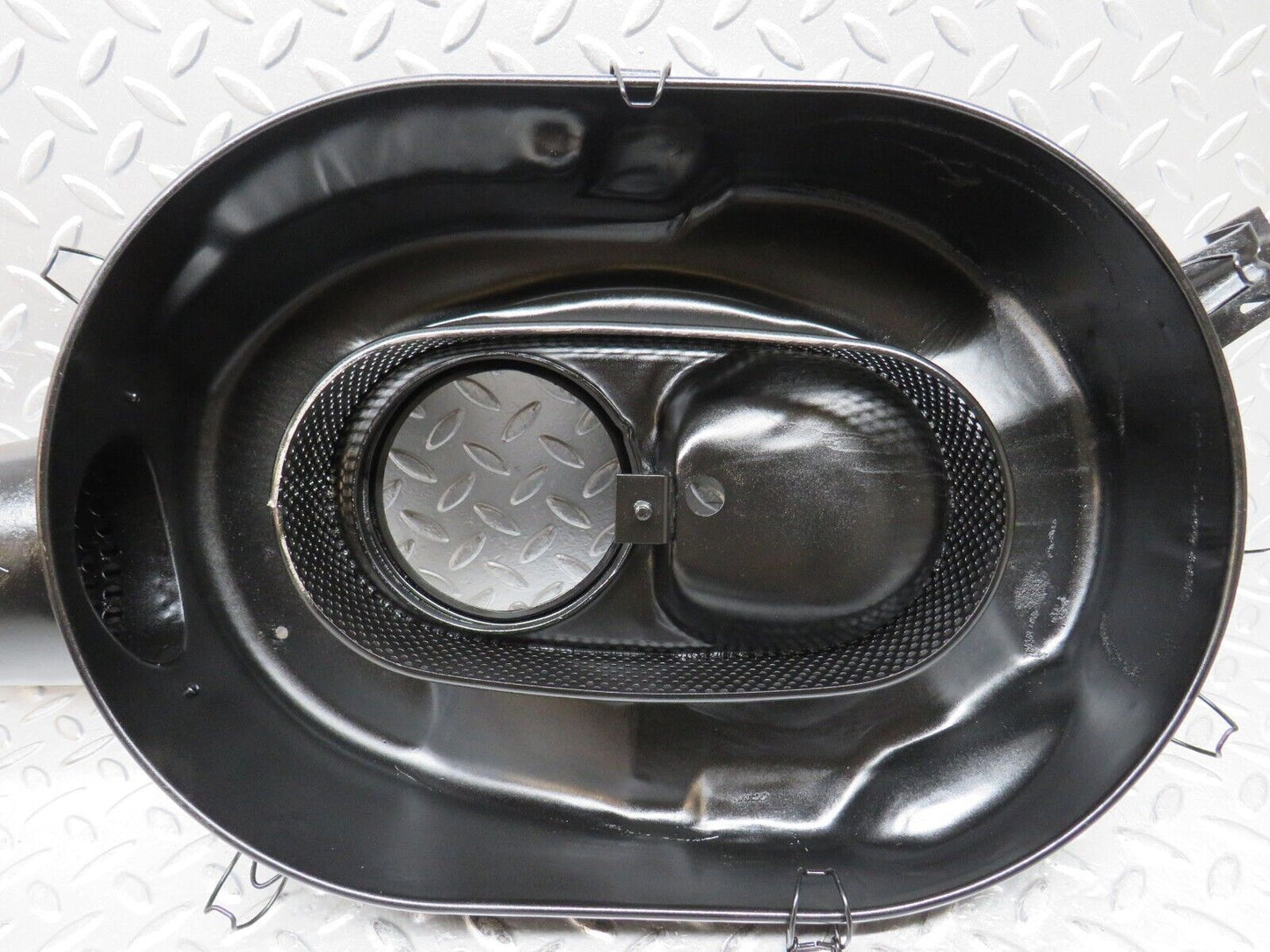 28027 Mercedes-Benz W123 280E Air Filter Box Housing 0100949502