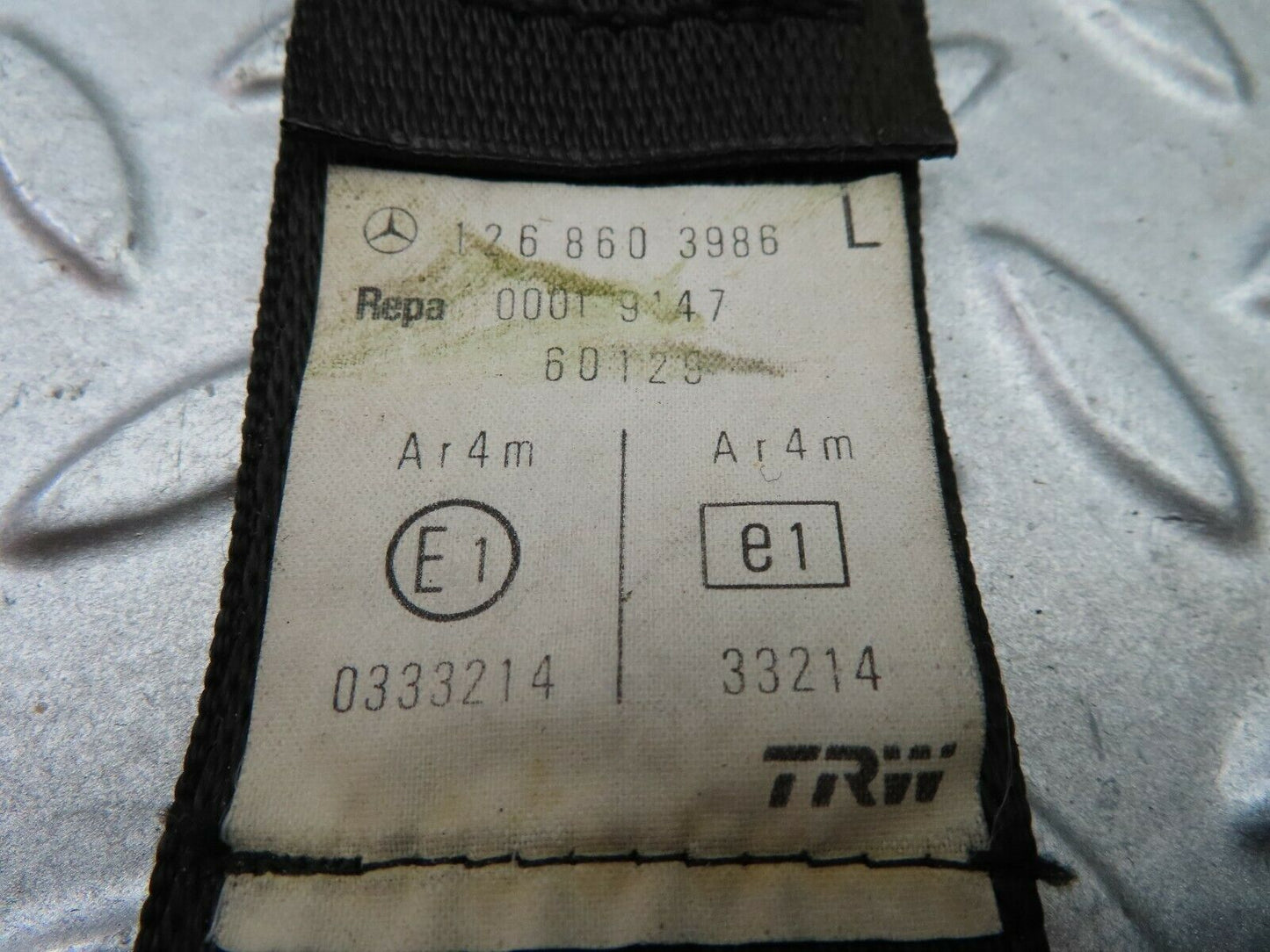 6187 Mercedes-Benz W126 380SE Front Left Seat Belt Passenger Side 1268603986
