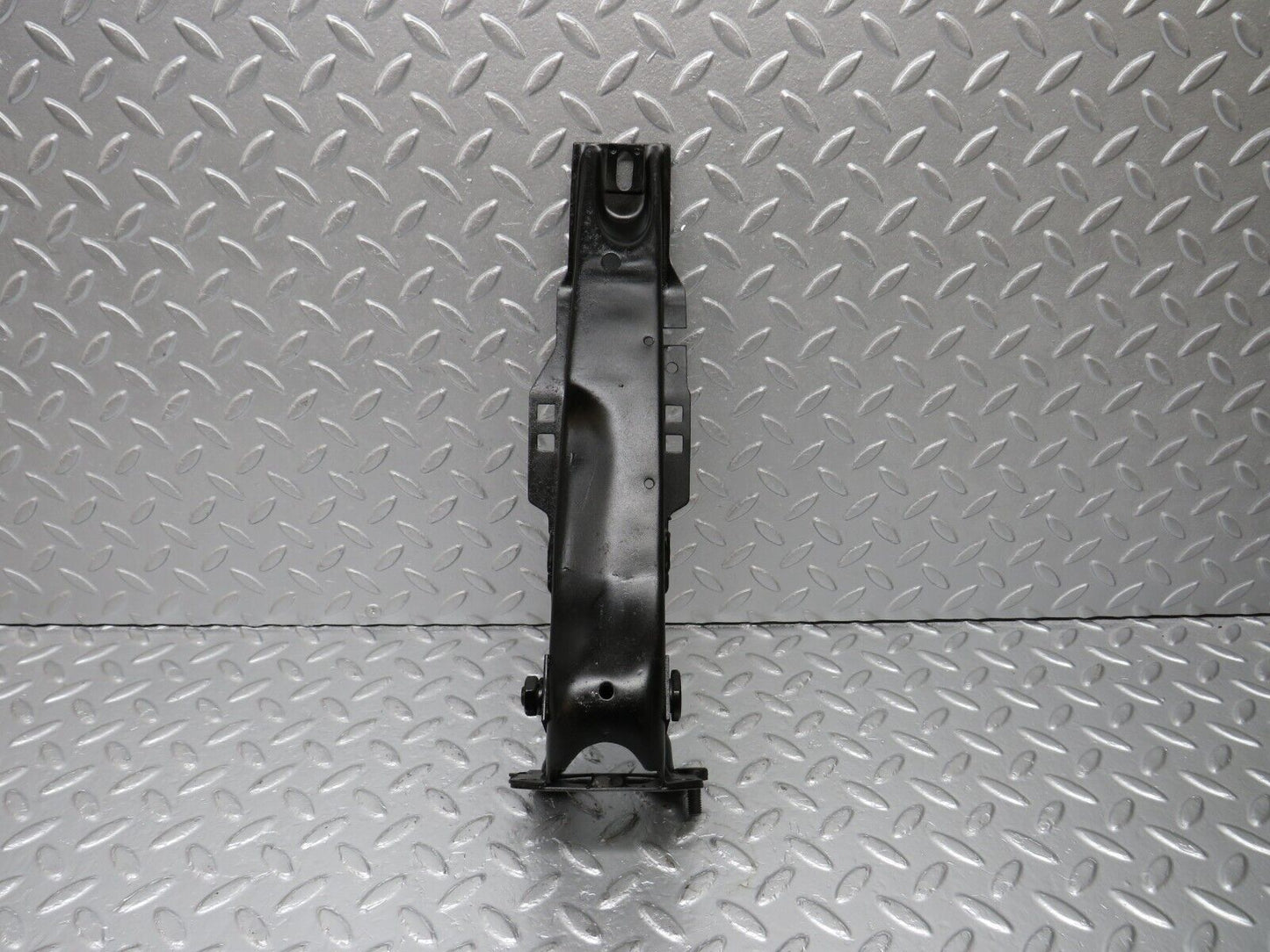 40403 Mercedes-Benz W110 230 Brake Pedal Bracket