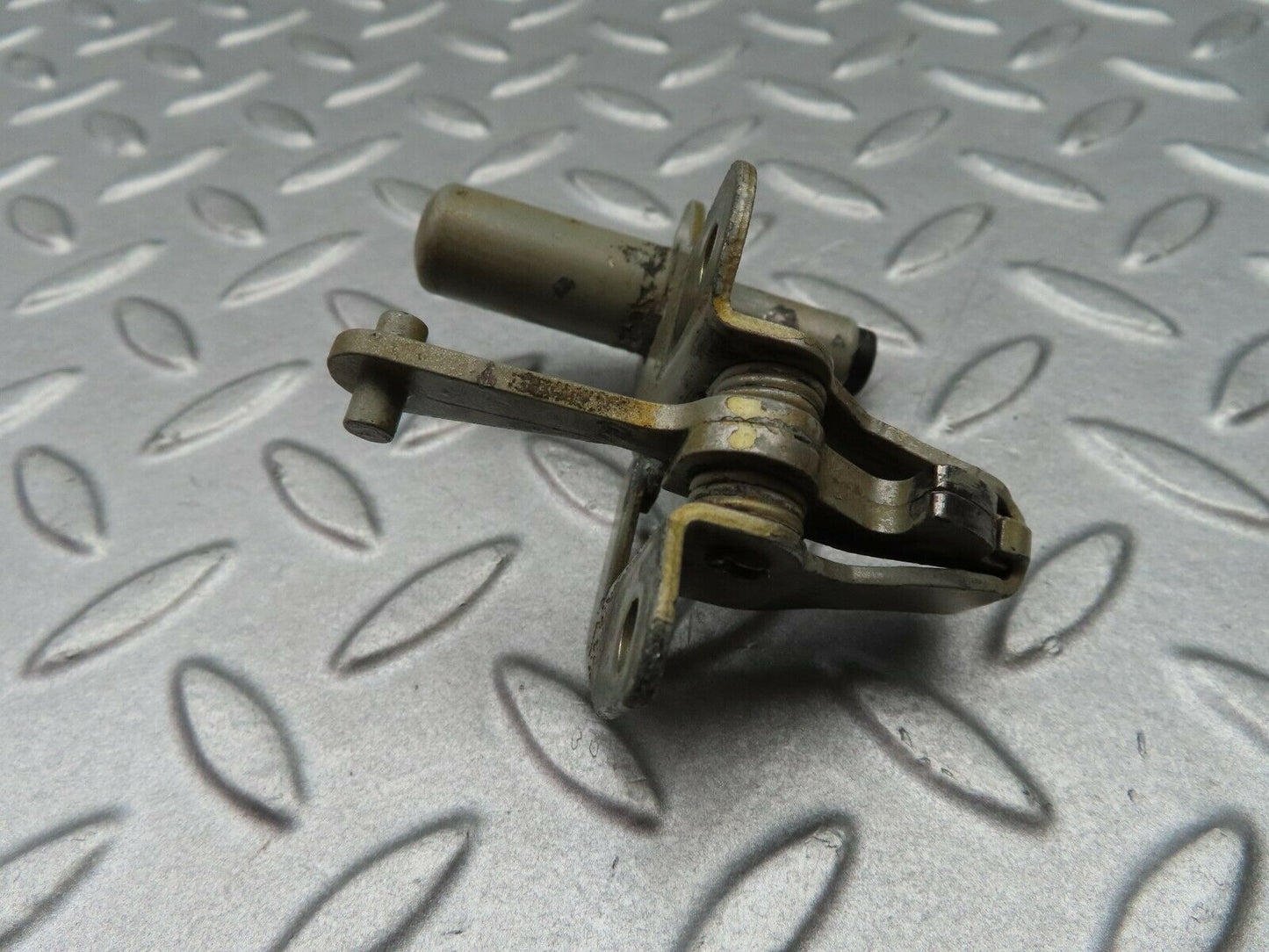 5487 Mercedes-Benz W124 230E Bonnet Lock Catch 1248800260