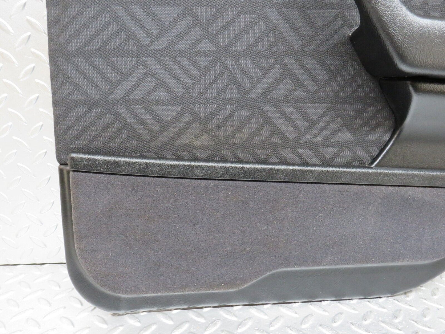 33357 Mercedes-Benz W202 C180 Rear Right Door Card 2027303870