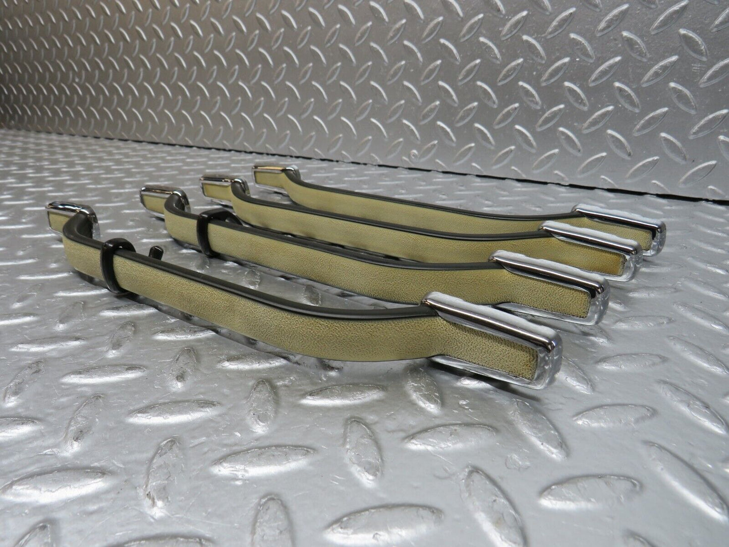 0650 Mercedes-Benz C107 350SLC Coupe Interior Roof Grab Handle Set Beige