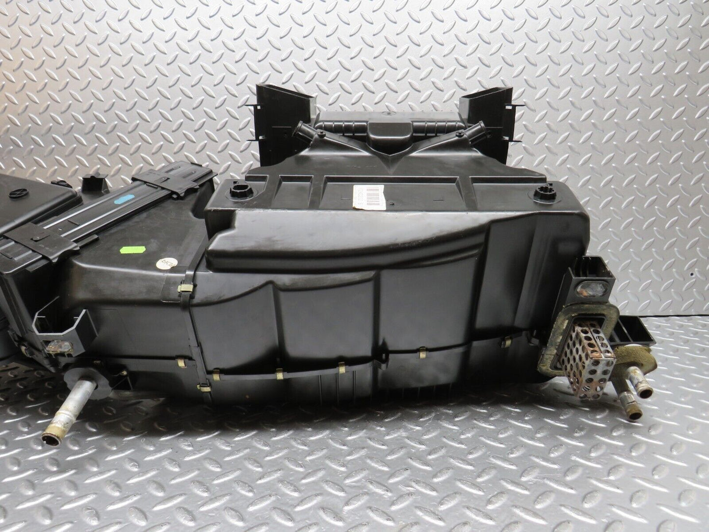 33444 Mercedes-Benz W202 C180 Heater Box Blower Housing Valeo 2028300362