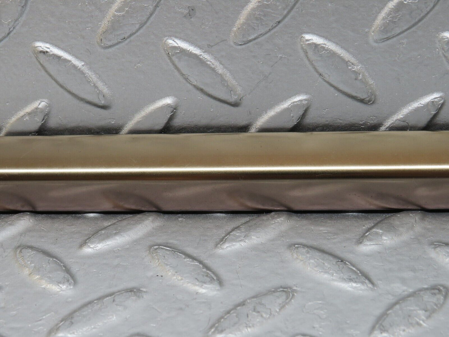 35080 Mercedes-Benz W210 320E Front Left Door Window Exterior Trim