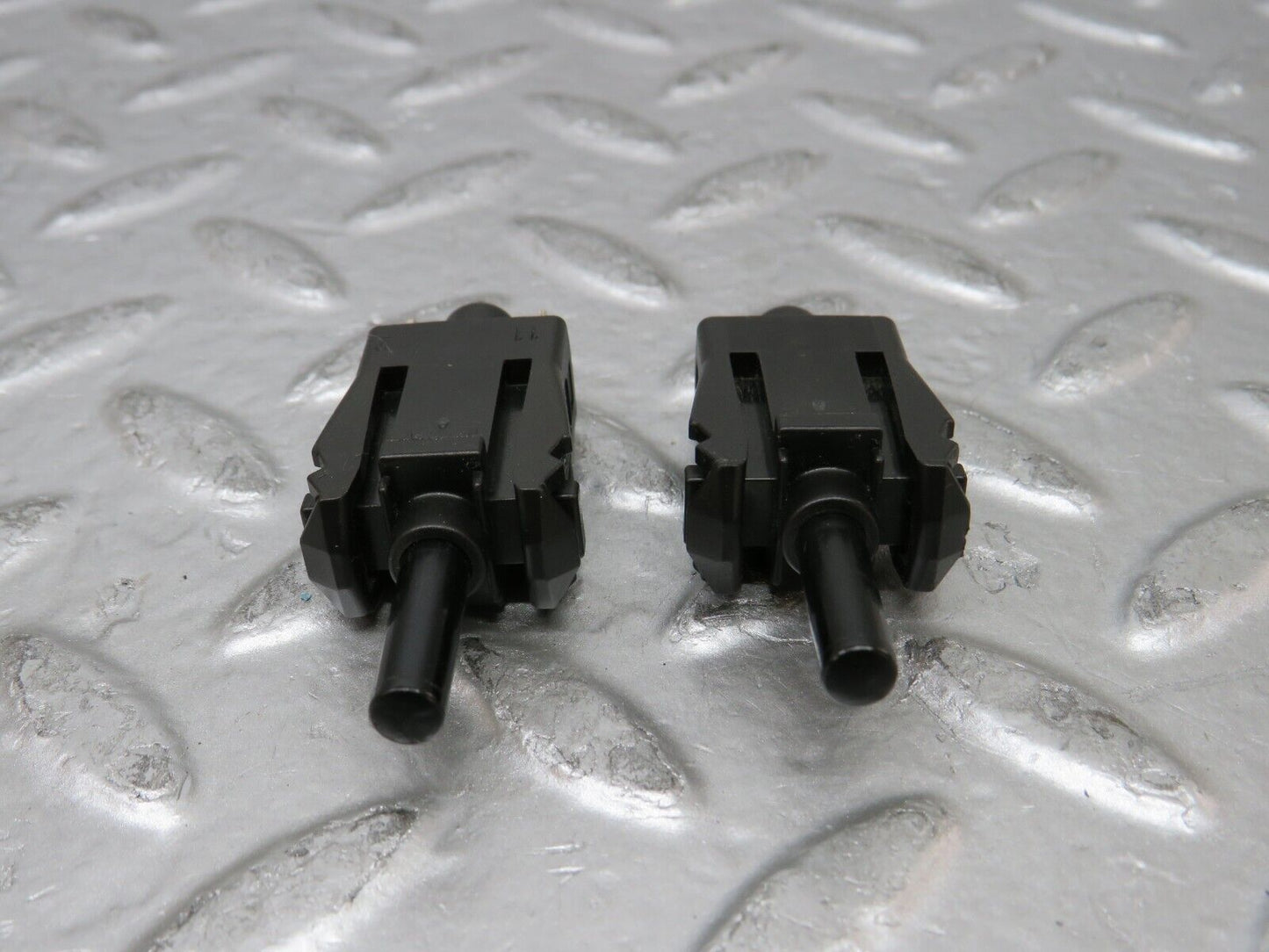 26720 Mercedes-Benz C124 220CE Coupe Door Contact Switch Pair 0015458714