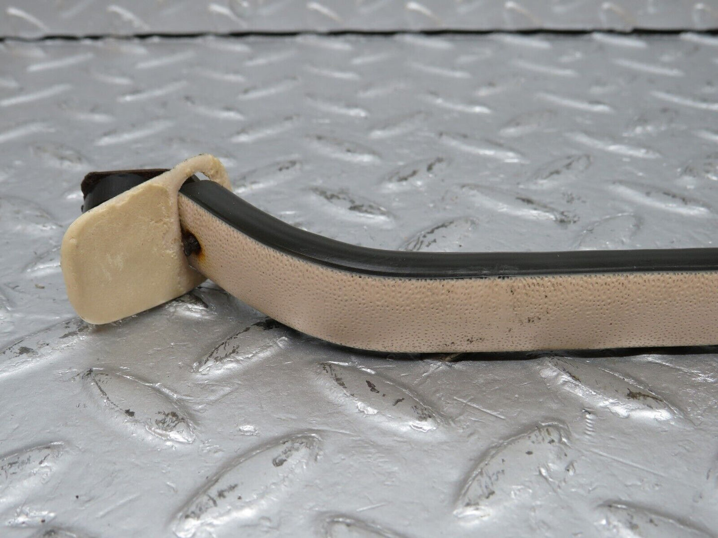 40084 Mercedes-Benz R107 350SL Coupe Hardtop Roof Grab Handle Pair
