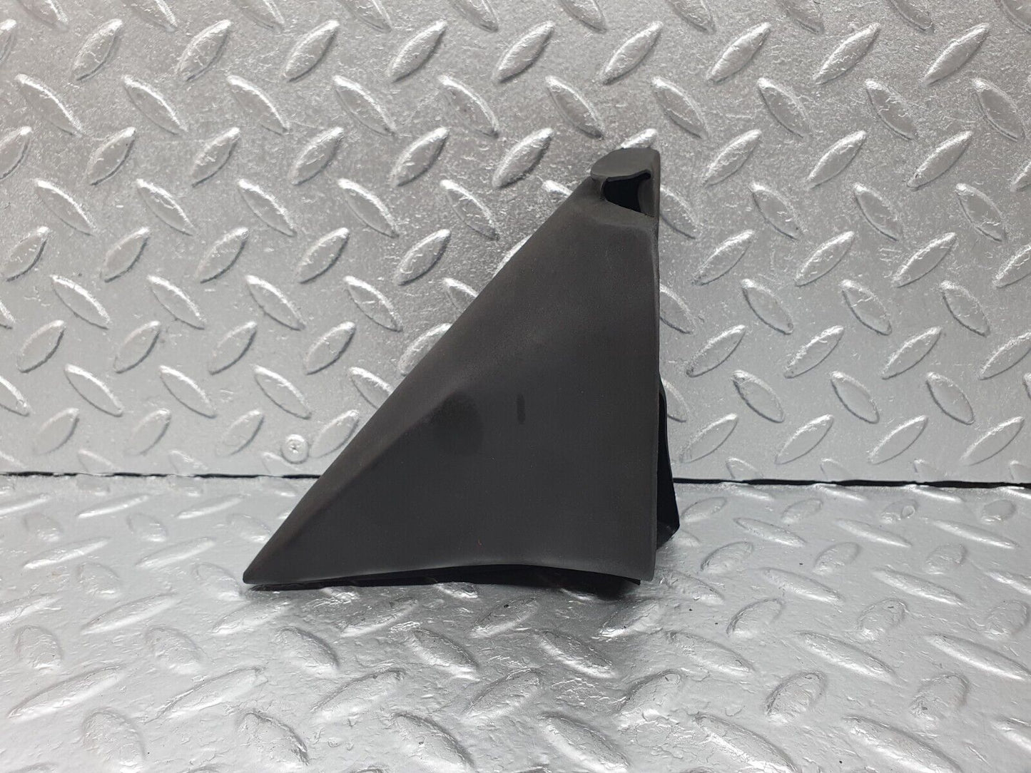 43696 Mercedes-Benz C126 380SEC Coupe Wing Mirror Rubber Seal Cover Left 1268110395 1268111161