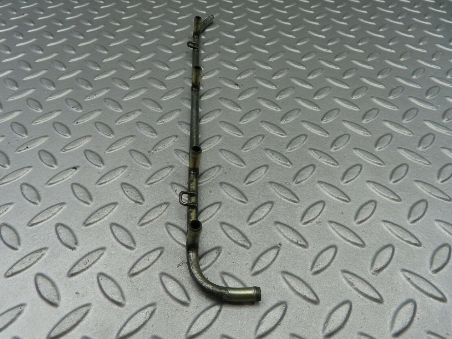 7078 Mercedes-Benz C107 350SLC Coupe Right Side Fuel Injection Pipe