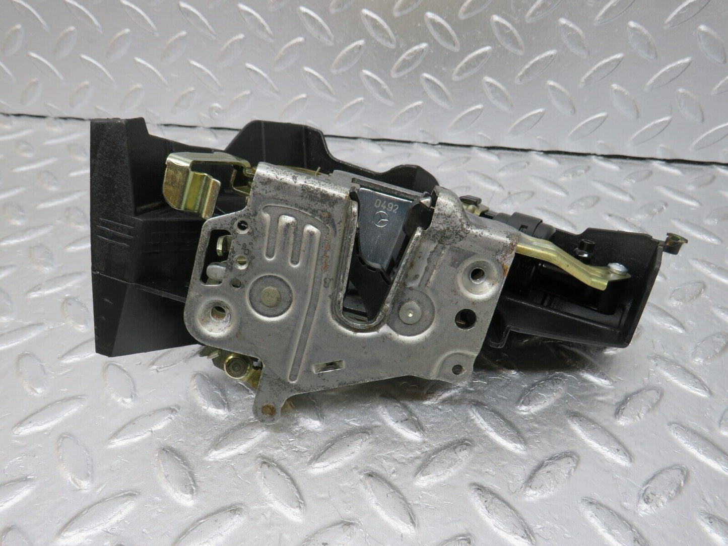 34707 Mercedes-Benz W210 320E Rear Left Door Lock Mechanism 2027300535