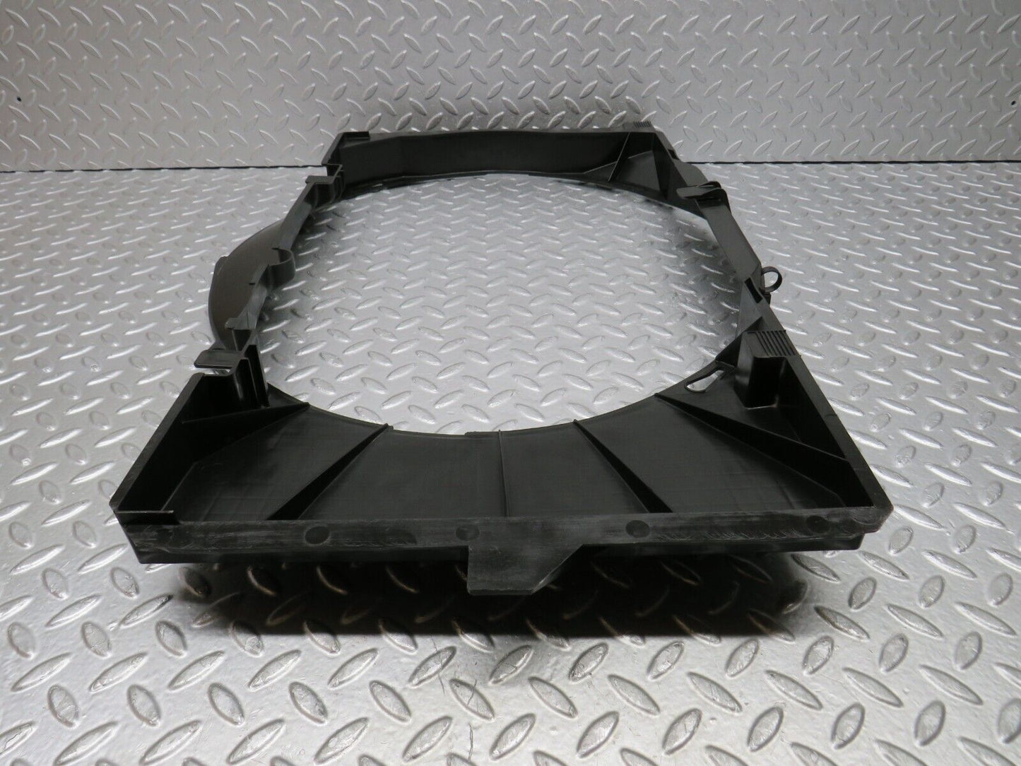 38232 Mercedes-Benz R129 280SL Coupe Radiator Fan Shroud Fan Cover 1295050055