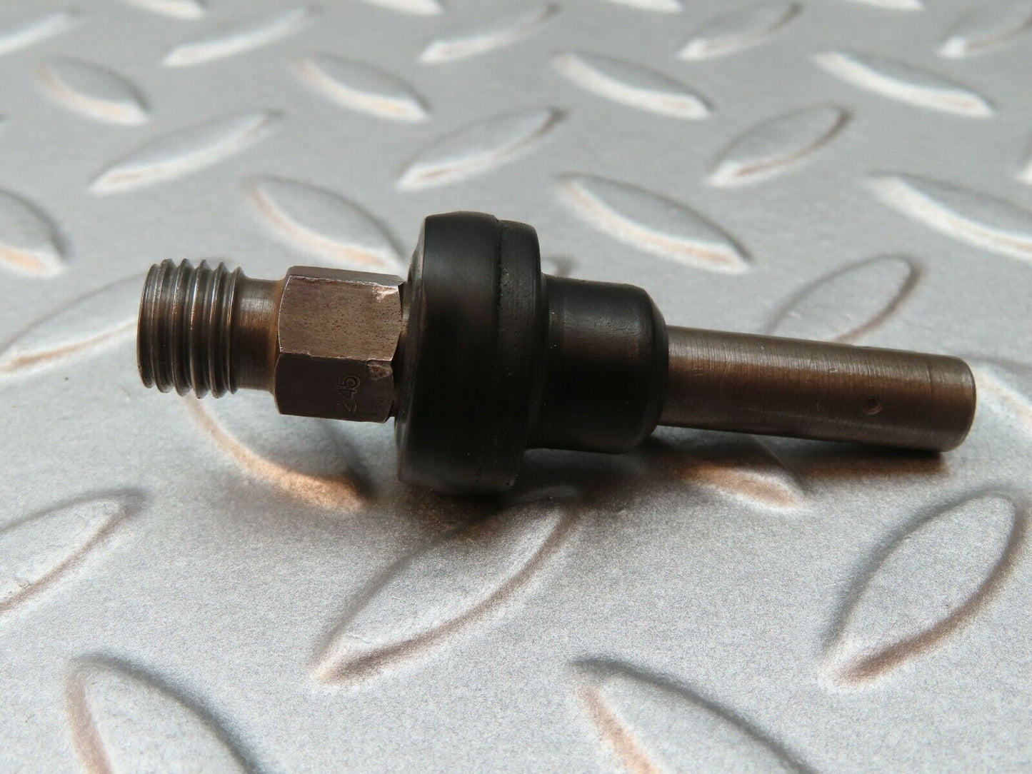 4422 Mercedes-Benz W123 230E Fuel Injector Bosch 0437502010