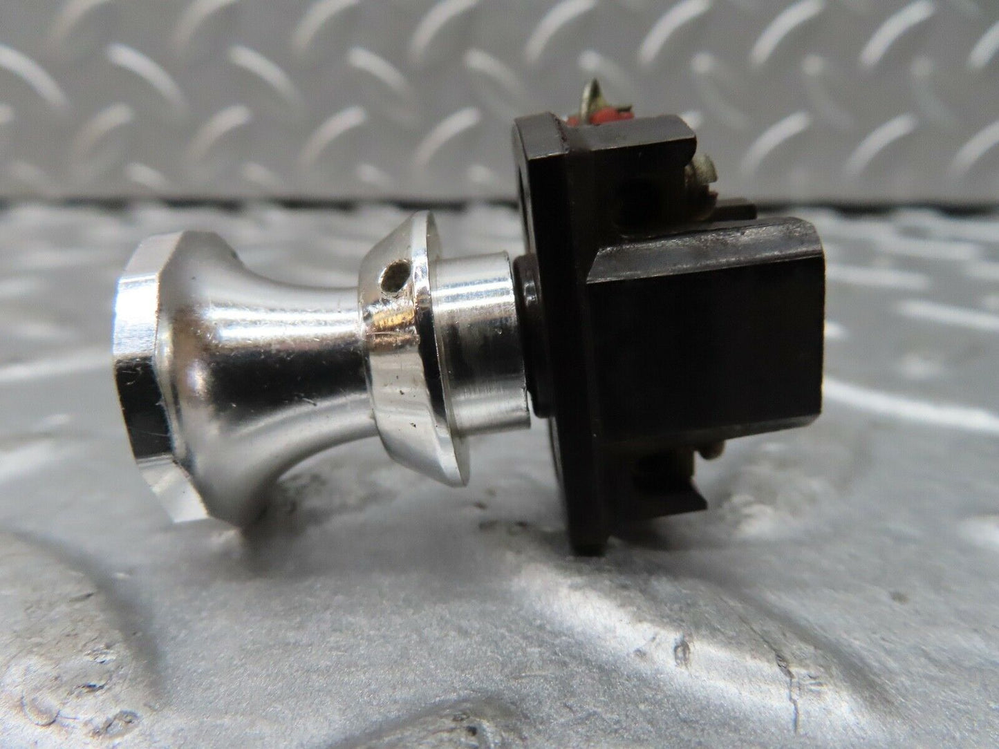 18982 Mercedes-Benz W121 190b Ponton Bakelite Switch 2612