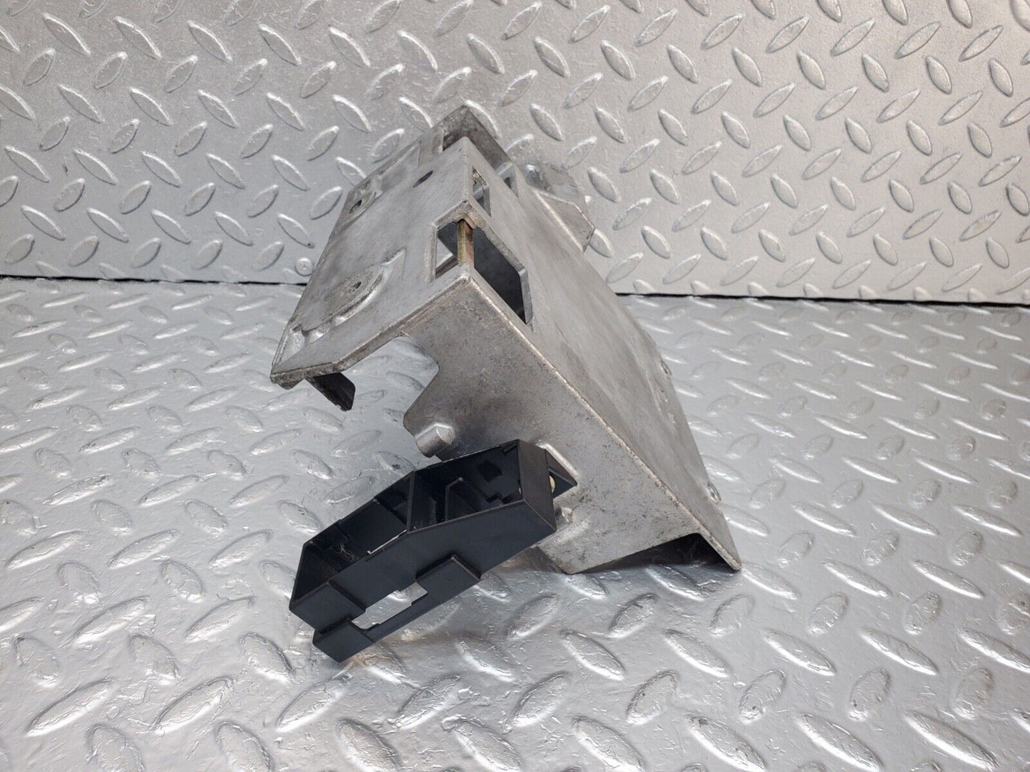 44591 Mercedes-Benz W124 220E Parking Brake Pedal 1244270736 1244270801