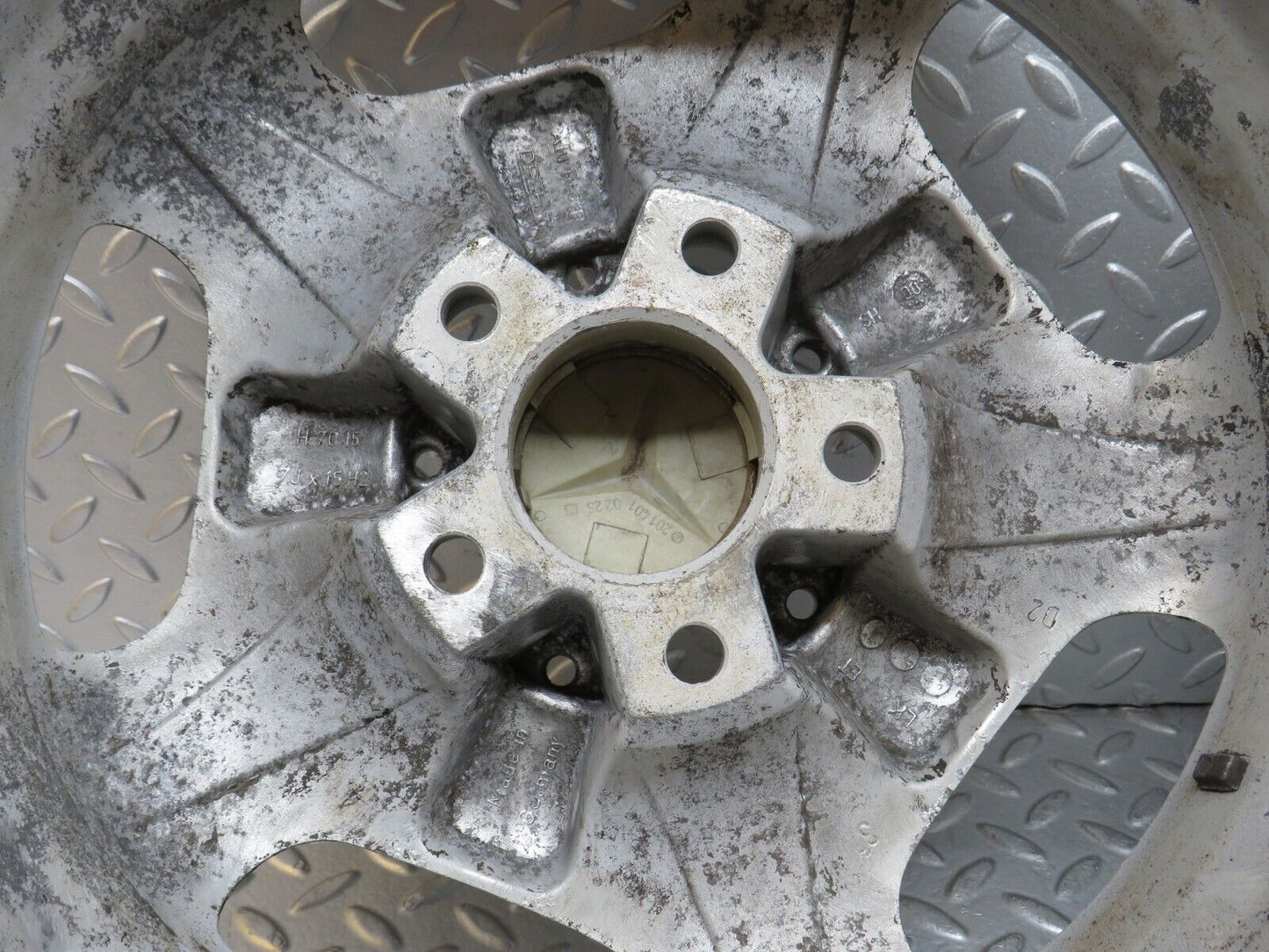 33527 Mercedes-Benz Alloy Wheel Set 7Jx15H2 ET37 KBA44301