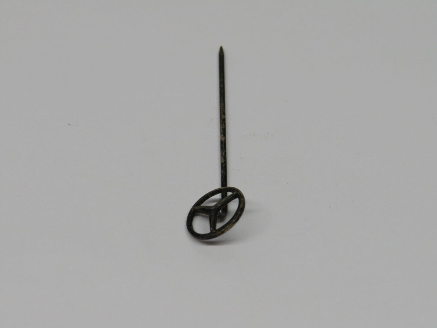 37498 Mercedes-Benz Vintage Lapel Pin Badge