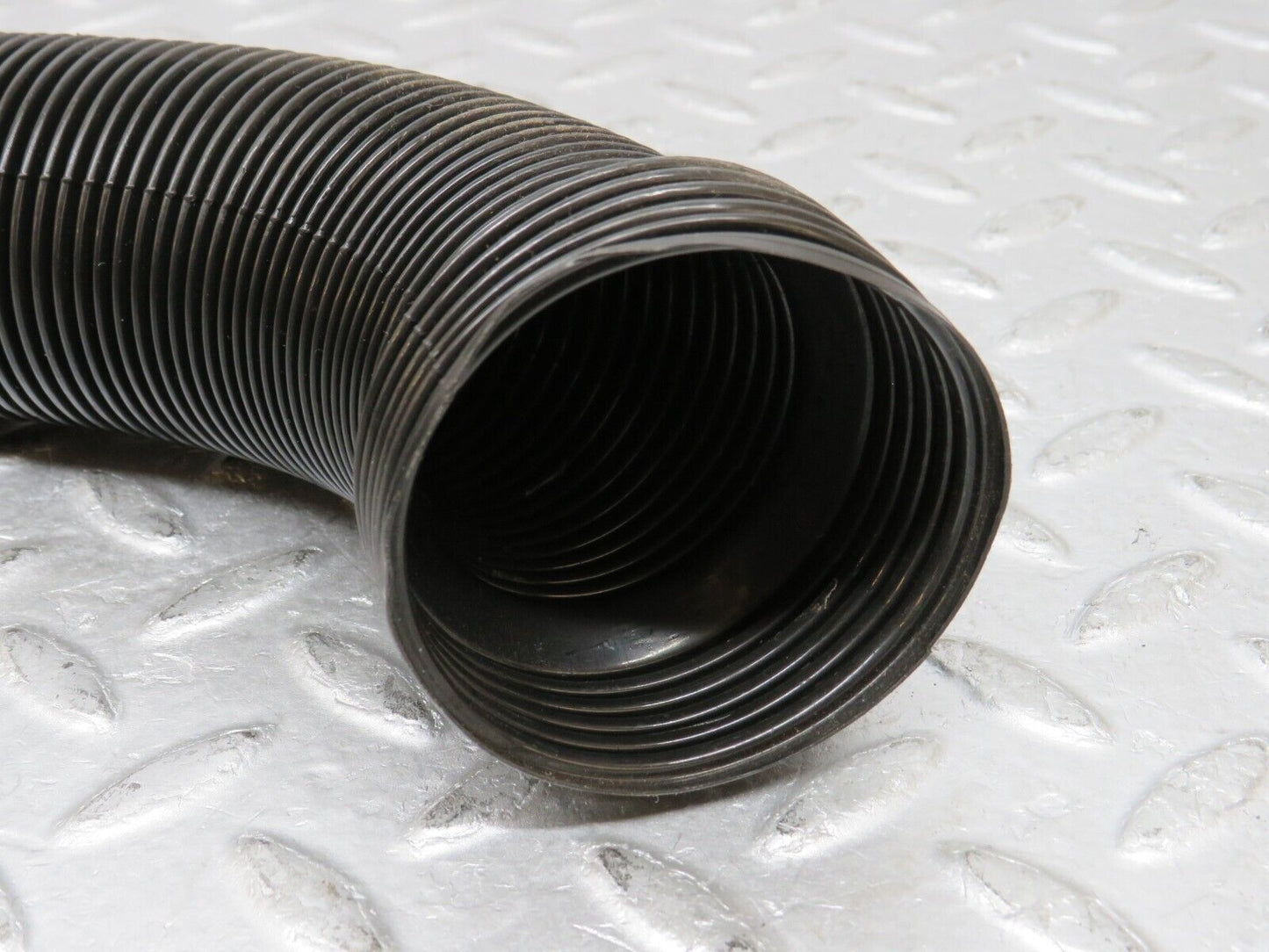 35496 Mercedes-Benz R107 280SL Dash Air Vent Pipe 2x