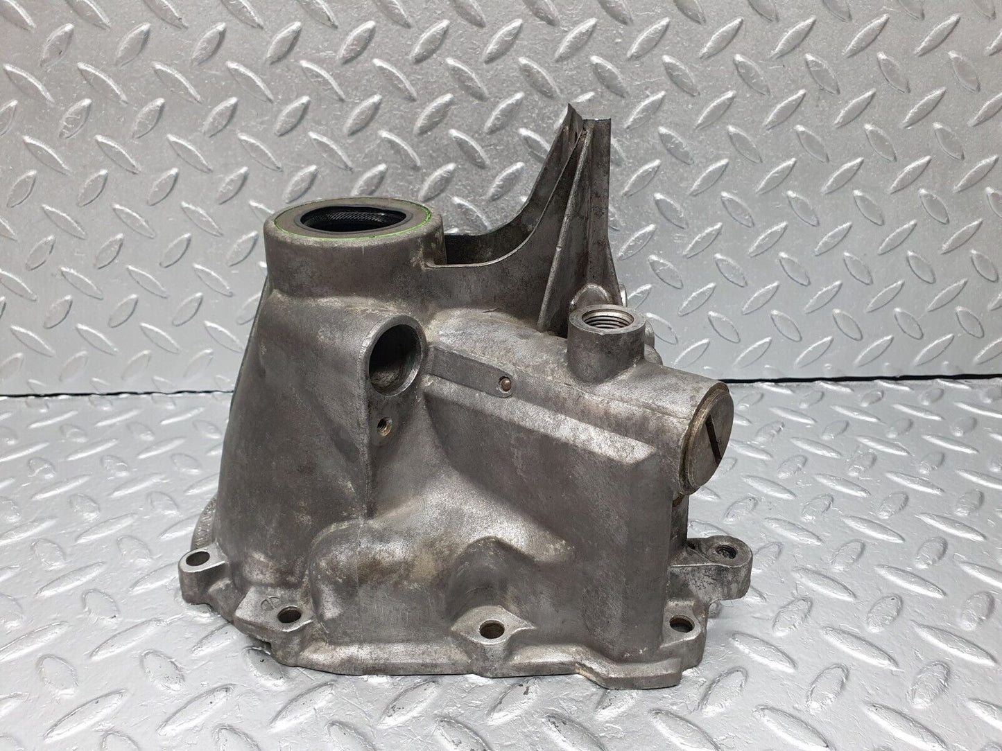 41320 Mercedes-Benz W123 300D Automatic Gearbox Rear Housing 722.118 1152709311