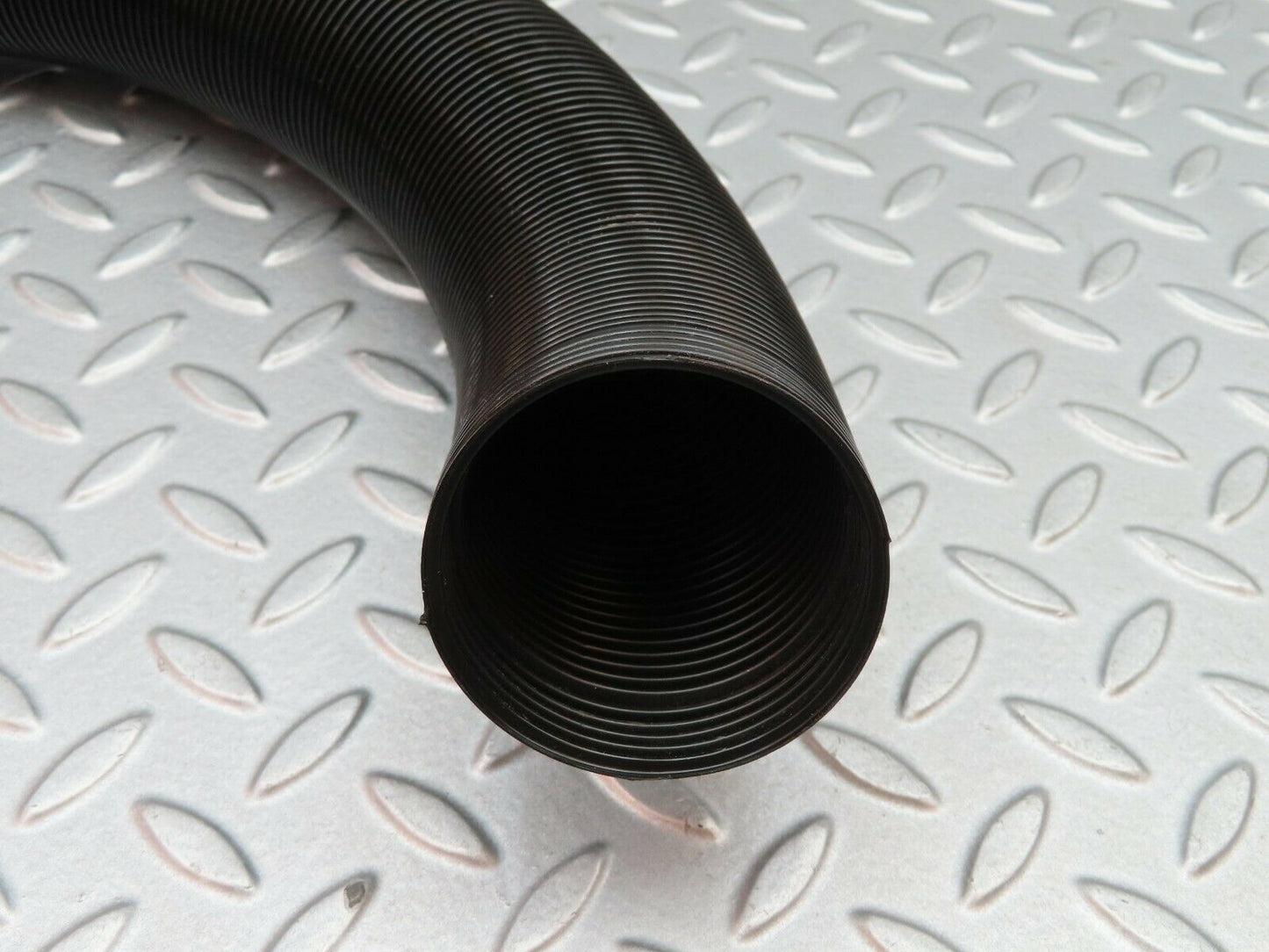 5703 Mercedes-Benz W123 200 Heater Pipe Air Pipe