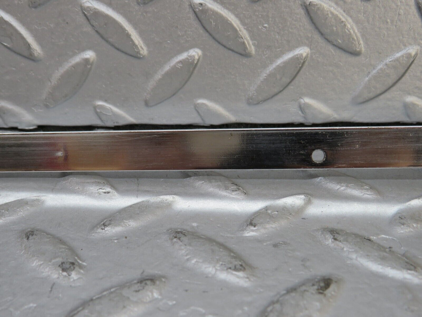 35942 Mercedes-Benz W108 Dashboard Chrome Trim