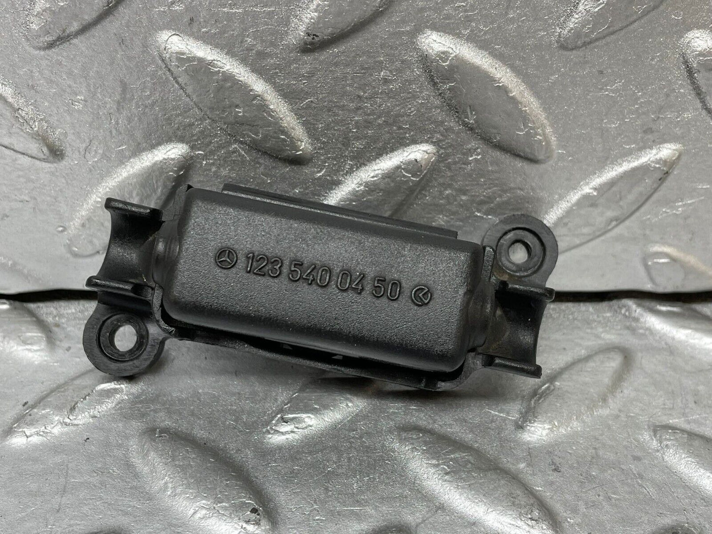 37540 Mercedes-Benz W109 300SEL In Line Fuse 1235400450