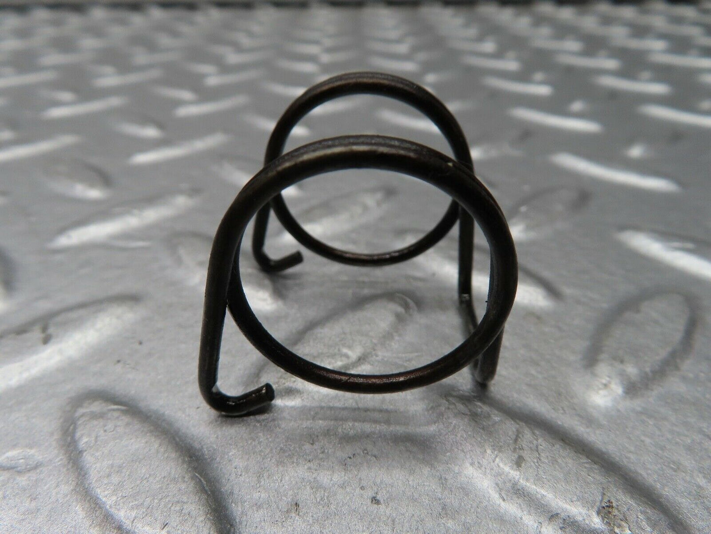 18313 Mercedes-Benz W111 220SE Coupe Rocker Arm Retaining Spring