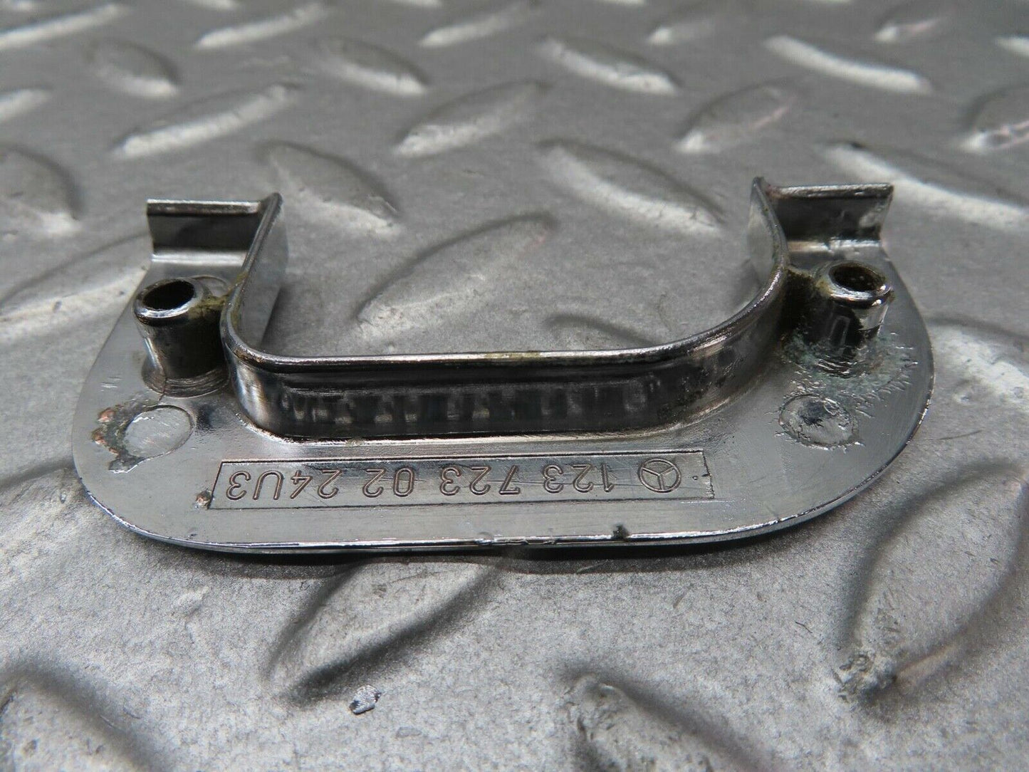 13553 Mercedes-Benz W123 200 Right Interior Chrome Door Latch Trim 1237230224