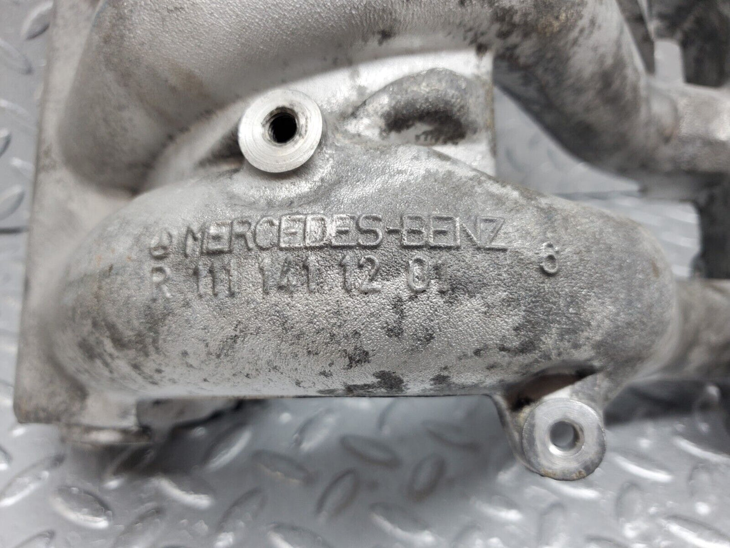 44869 Mercedes-Benz W124 220E Intake Manifold 1111411201